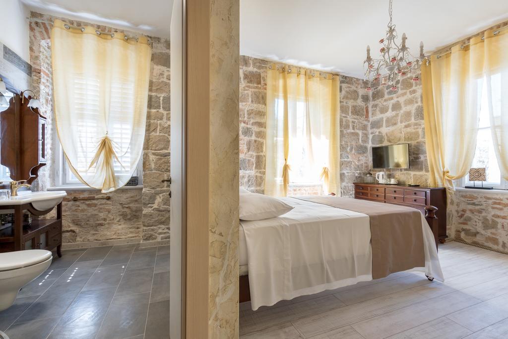Pietra Rossa Hotell Split Eksteriør bilde